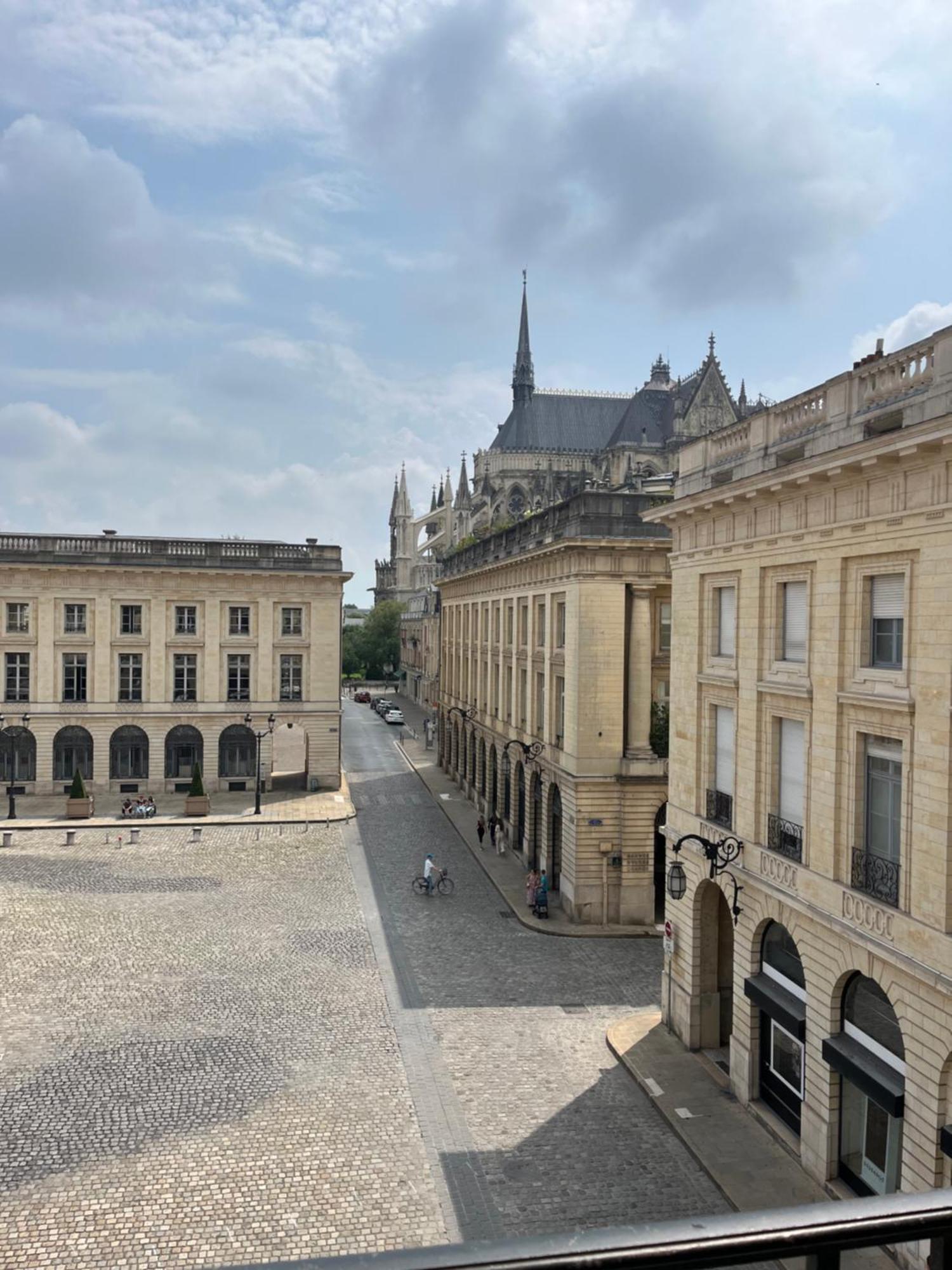 Royal Home, Hypercentre Reims Avec Vue Cathedrale Eksteriør billede